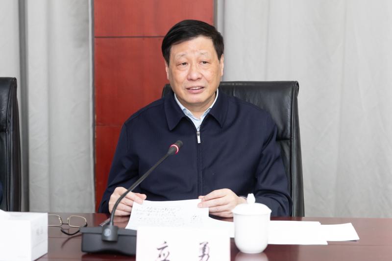 上海市長實地走訪 強(qiáng)調(diào)救治管控入滬三個重點(diǎn)